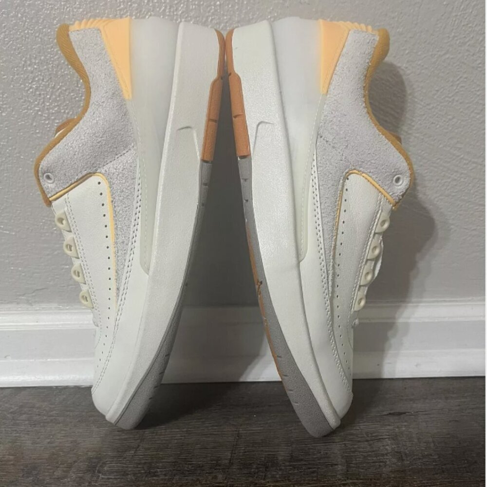 Nike Air Jordan 2 Retro Low Sail/Melon-Light Curry Mens Shoe Size 9.5 DV9956 118 - Picture 8 of 11